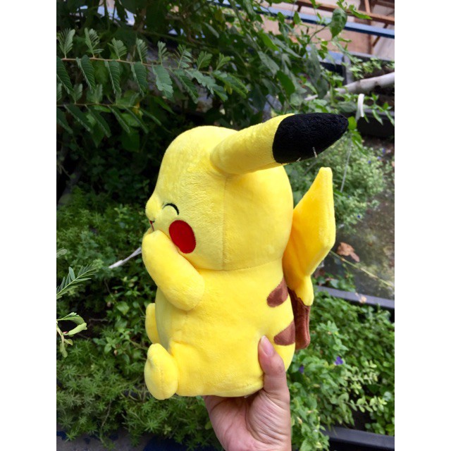 Gấu bông pikachu