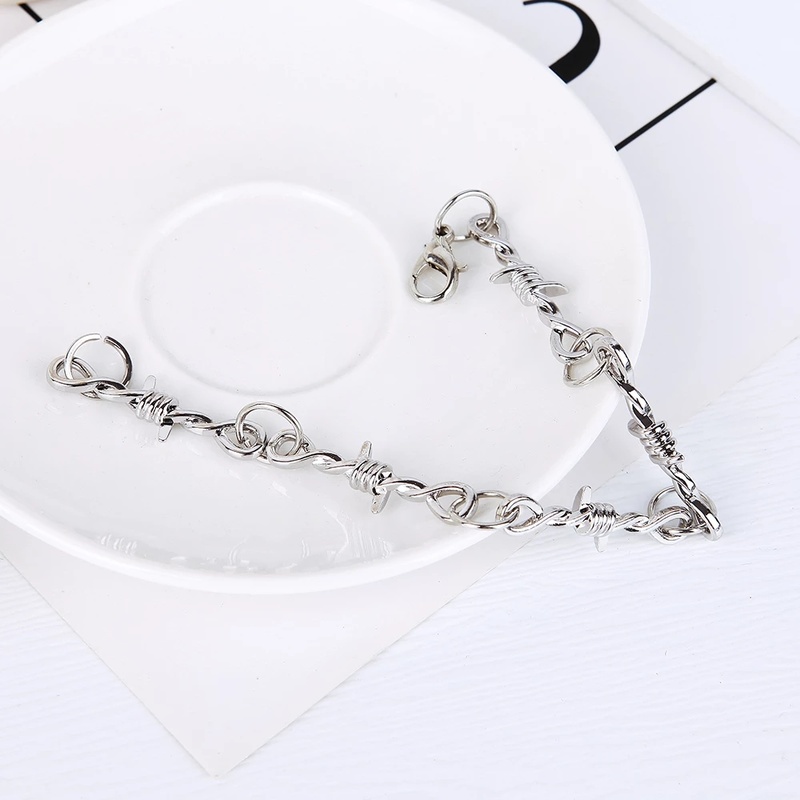 Vòng Tay Kim Loại Cá Tính Cho Nam Và Nữ