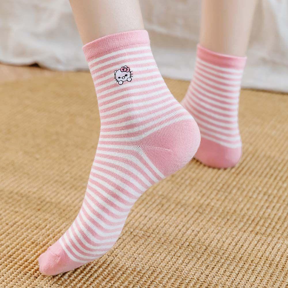 Mocho Vớ Cotton Ống Lửng Vừa Họa Tiết Mèo Kitty Và Hoa Ngọt Ngào Thoải Mái Cho Nữ