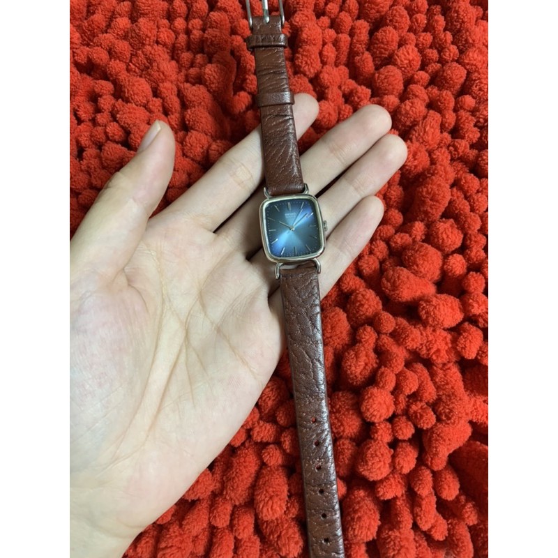 Đồng hồ nữ Seiko mặt xanh chảy tia hàng si