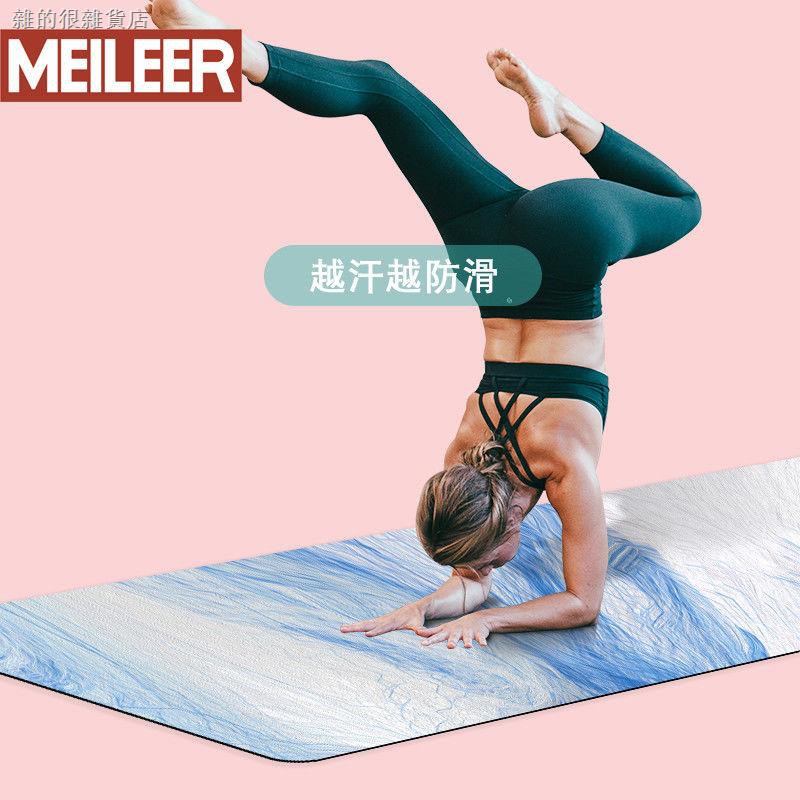 Thảm Tập Yoga Gấp Gọn Tiện Dụng Dành Cho Nữ