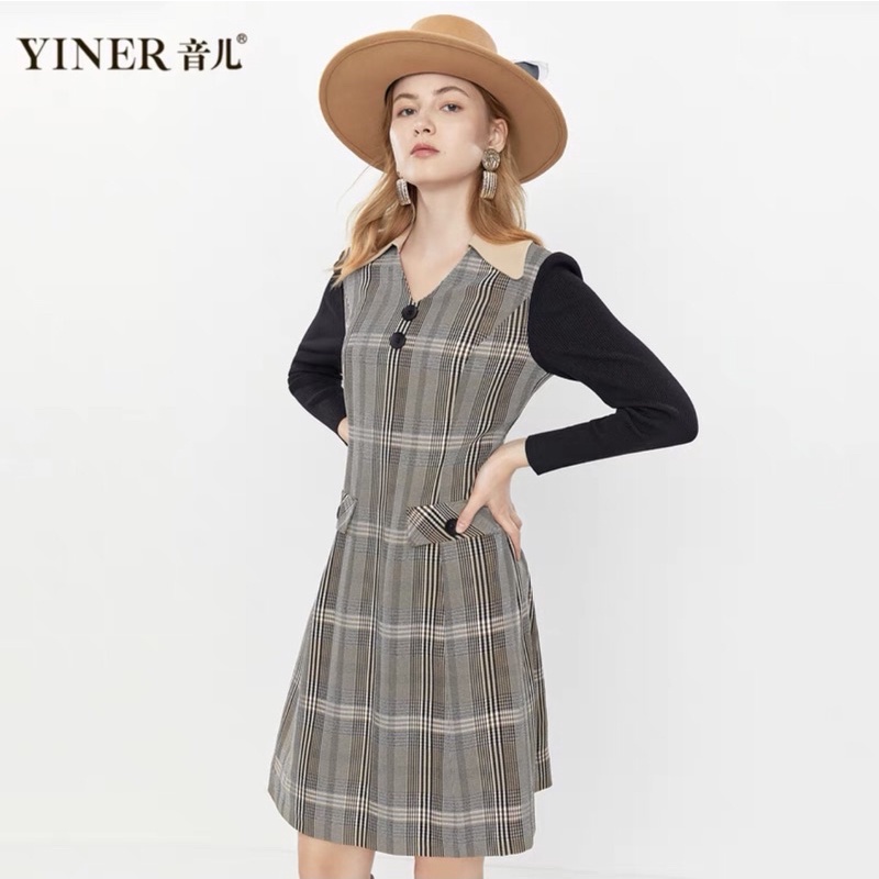 Đầm sọc caro mix tay len Yiner