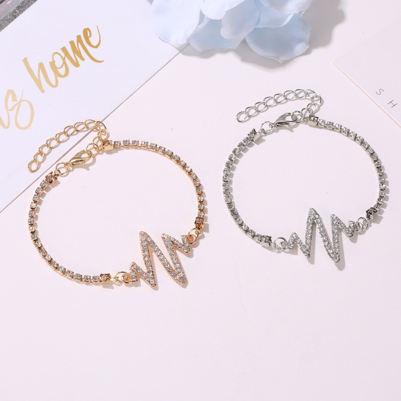 Vòng tay hình nhịp tim đính đá sang trọng cho nữ