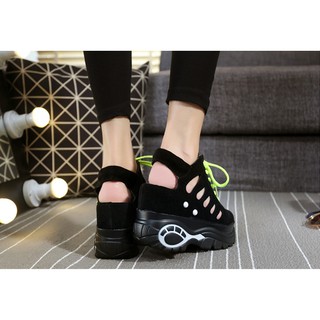 Giày sandal nữ đế nâng cá tính S037D