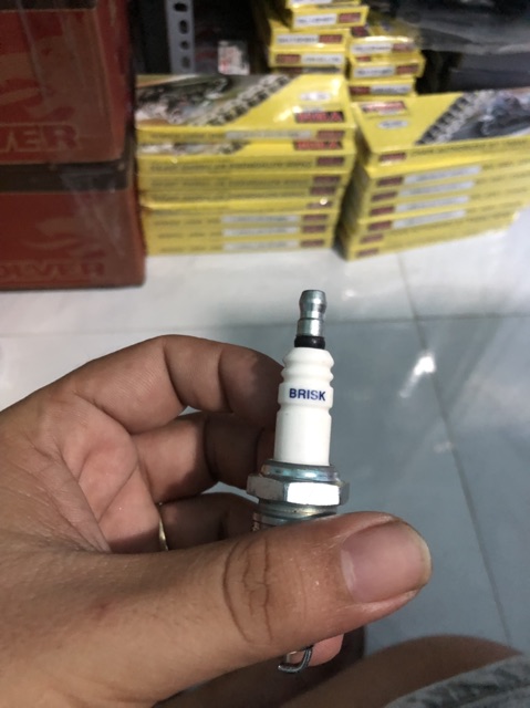 Bugi Brisk Super chân đồng cho Xipo - xe 2T Brisk nhập khẩu Thụy Điển