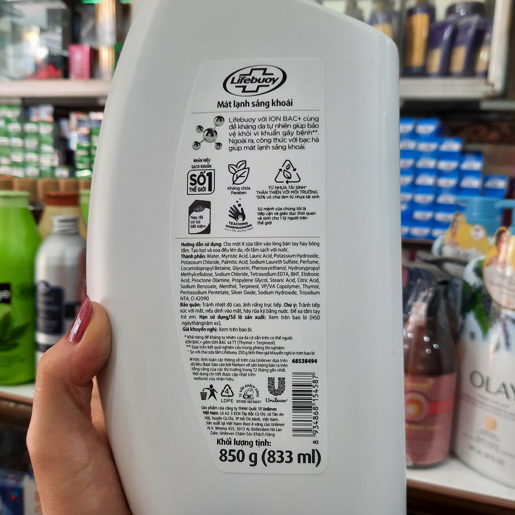 Sữa tắm Lifebuoy Mát lạnh sảng khoái với bạc hà 850g (833ml)