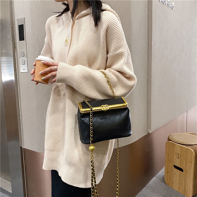 Túi Đeo Chéo Đính Đá Phong Cách Mới 2022 Thời Trang