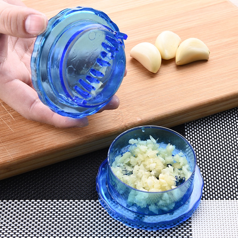 Máy xay tỏi thủ công bằng nhựa thiệt kế sáng tạo tiện dụng