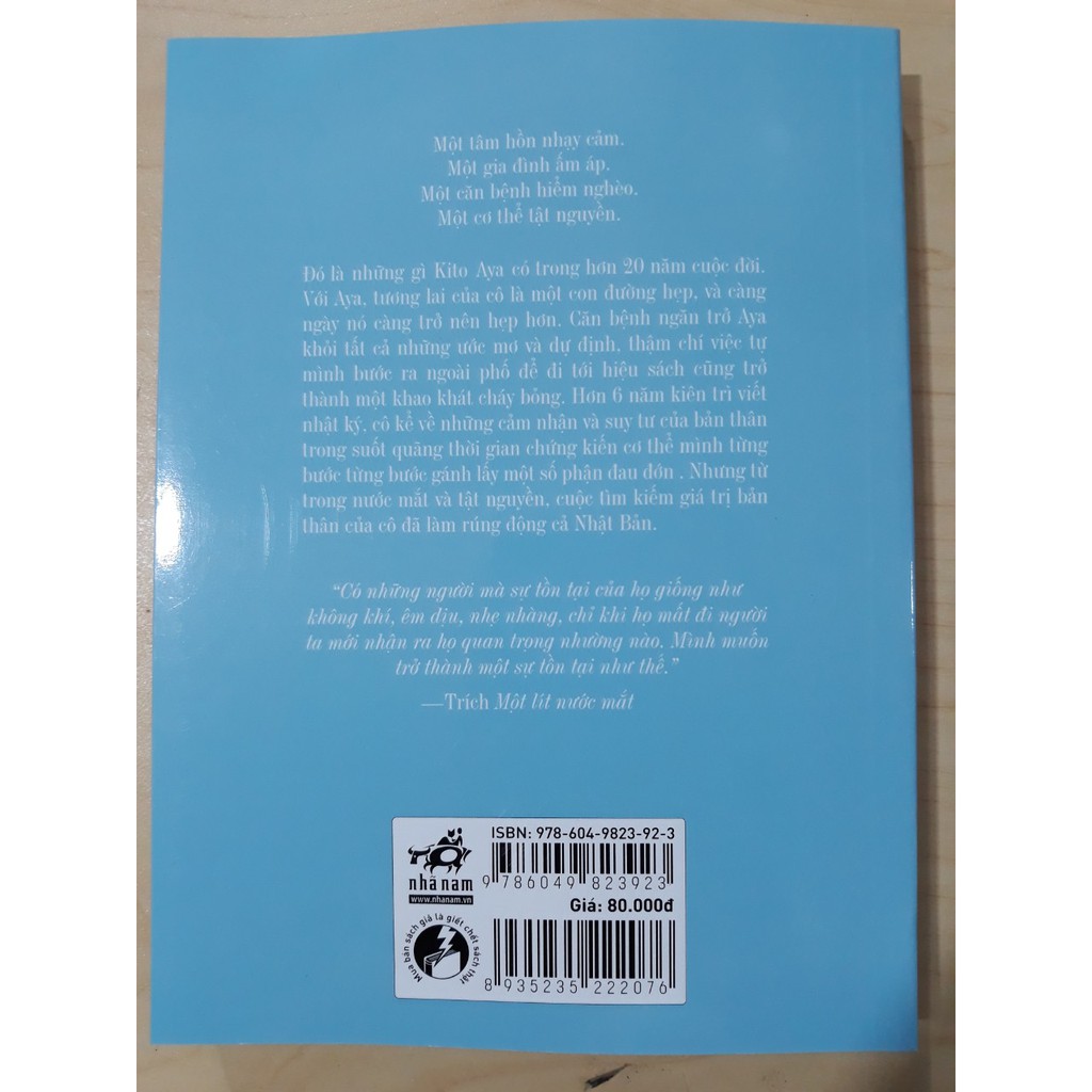 Sách - Một Lít Nước Mắt (Tái Bản 2019)