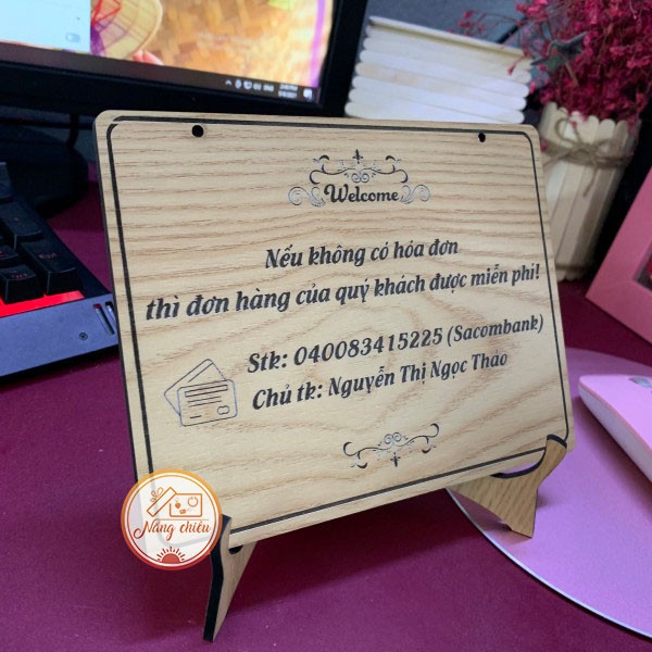 Biển ghi chú để bàn dành cho các shop bán hàng kèm chân đứng - Bảng gỗ thiết kế và khắc chữ theo yêu cầu