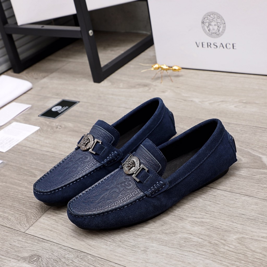 Giày lười nam da thật VERSACE họa tiết cổ điển, phức tạp được in nổi trên mặt da giày cực ấn tượng