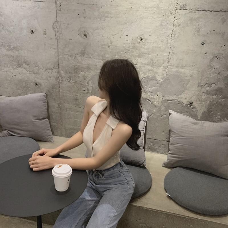 Áo Croptop Cổ Chữ V Sát Nách Dáng Body Cúc Cài - Áo Tanktop Cổ Bẻ Polo Bozip 2 Màu Hot