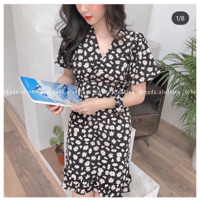 ✨Đầm Cổ V Chân Bèo Hoa Cúc