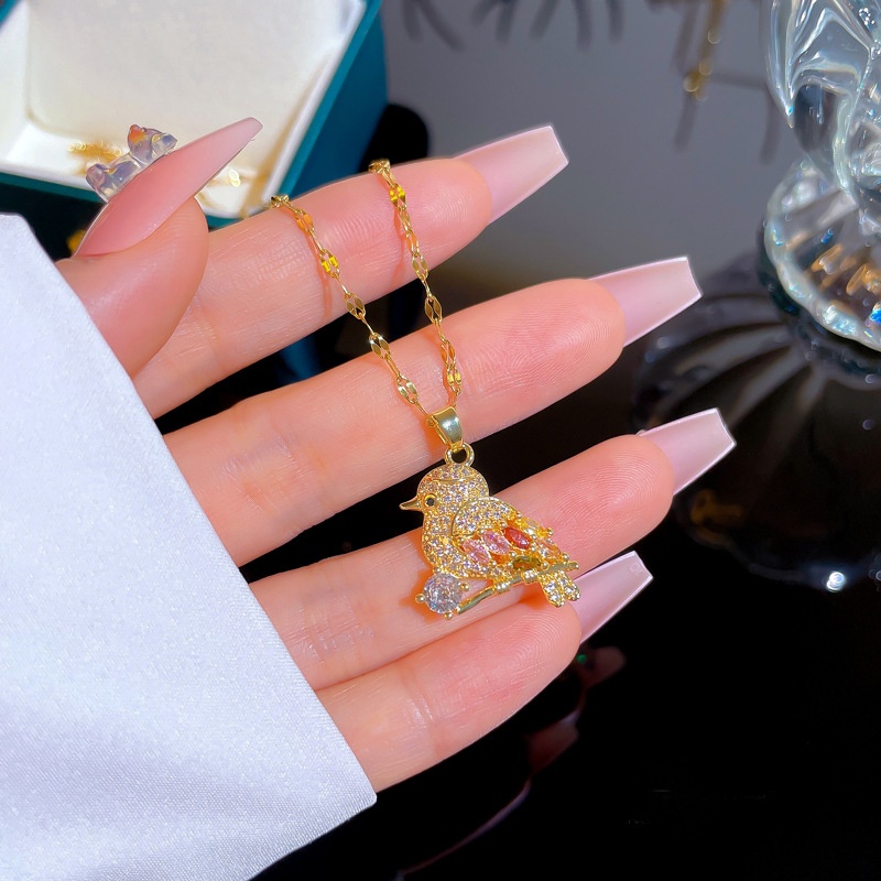 Dây Chuyền Thép Titan Nhẹ Đính Đá Zircon Sang Trọng Hợp Thời Trang Cho Nữ
