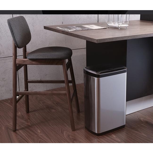 Thùng rác thông minh, cảm biến mở không chạm,hàng nhập khẩu cao cấp, vỏ Inox, loại 30L