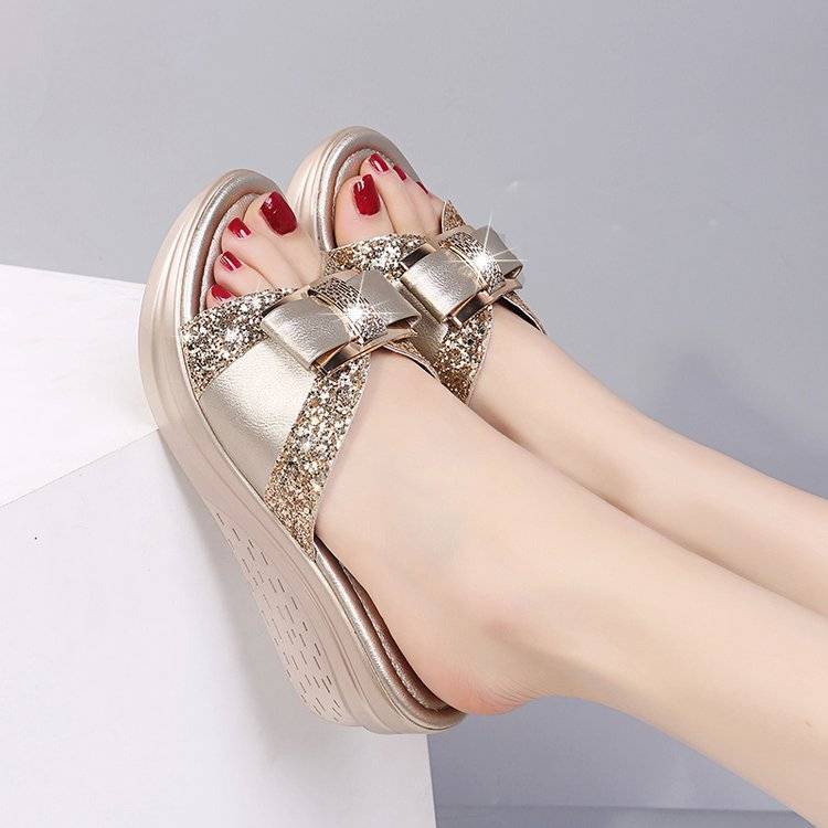 Dép Đế Xuồng Chống Trượt Thời Trang Đi Biển Mới Cho Nữ