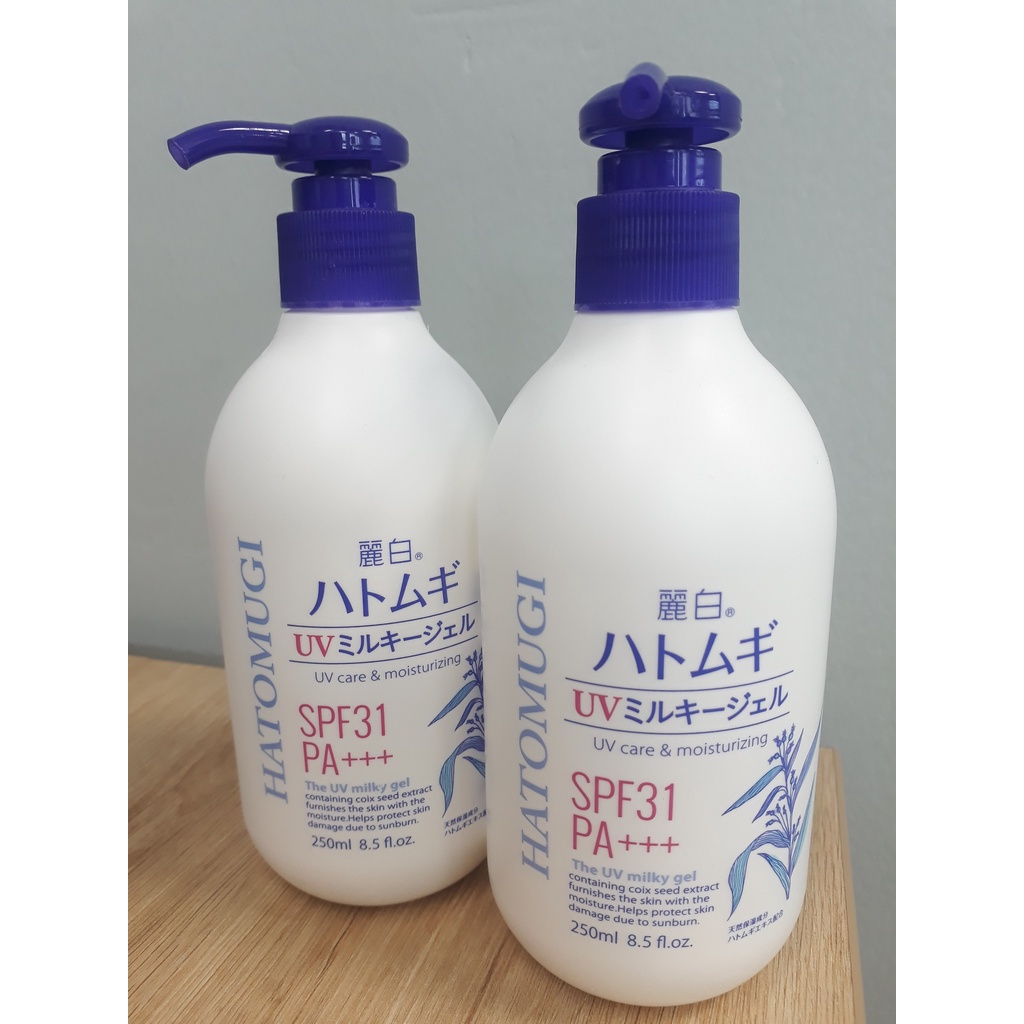 Sữa dưỡng thể chống nắng HATOMUGI The UV Milky Gel SPF31/PA+++ Dưỡng Trắng Da Từ Hạt Ý Dĩ 250ml