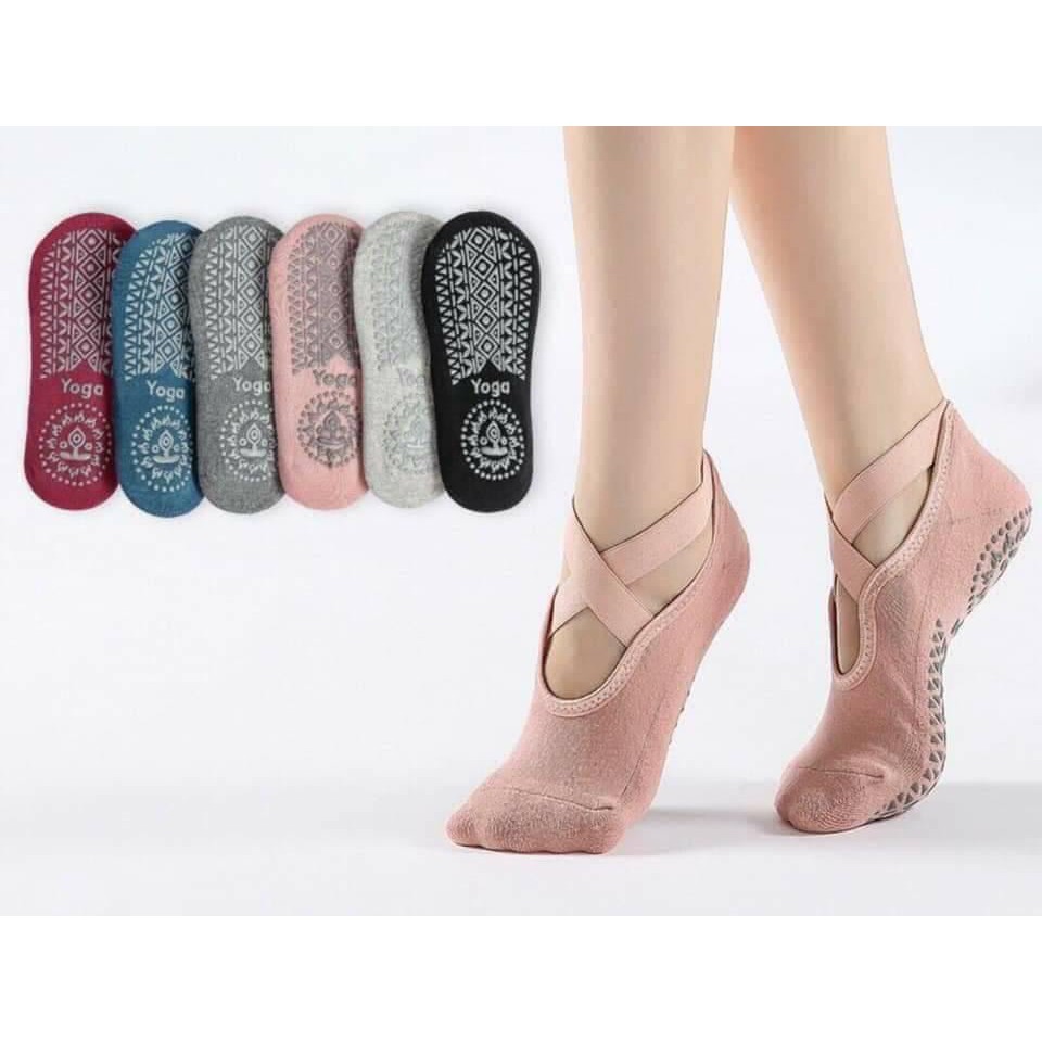 Tất - Vớ Tập Yoga , barre , pilates quai chéo thấm mồ hôi gắn hạt silicon chống trơn trượt quai chéo kín ngón