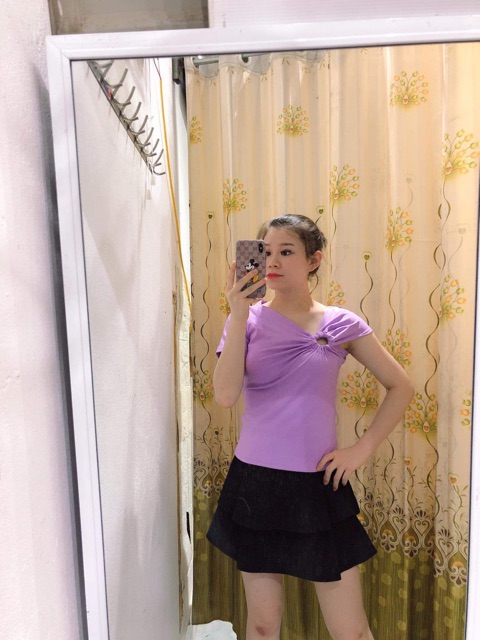 Áo lệch vai khuy