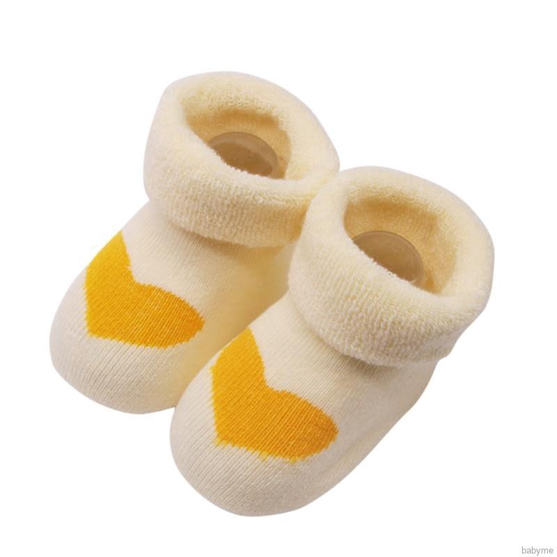 Tất Cotton màu trơn hoạ tiết trái tim cho bé