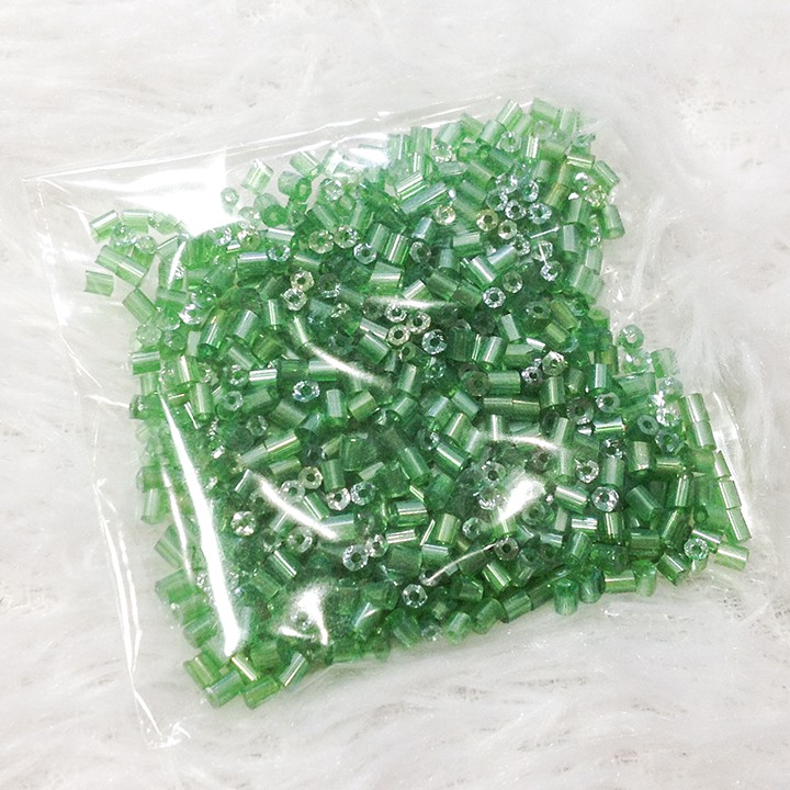 Hạt cườm gãy trang trí áo đầm váy dài nhiều màu gói 9gram