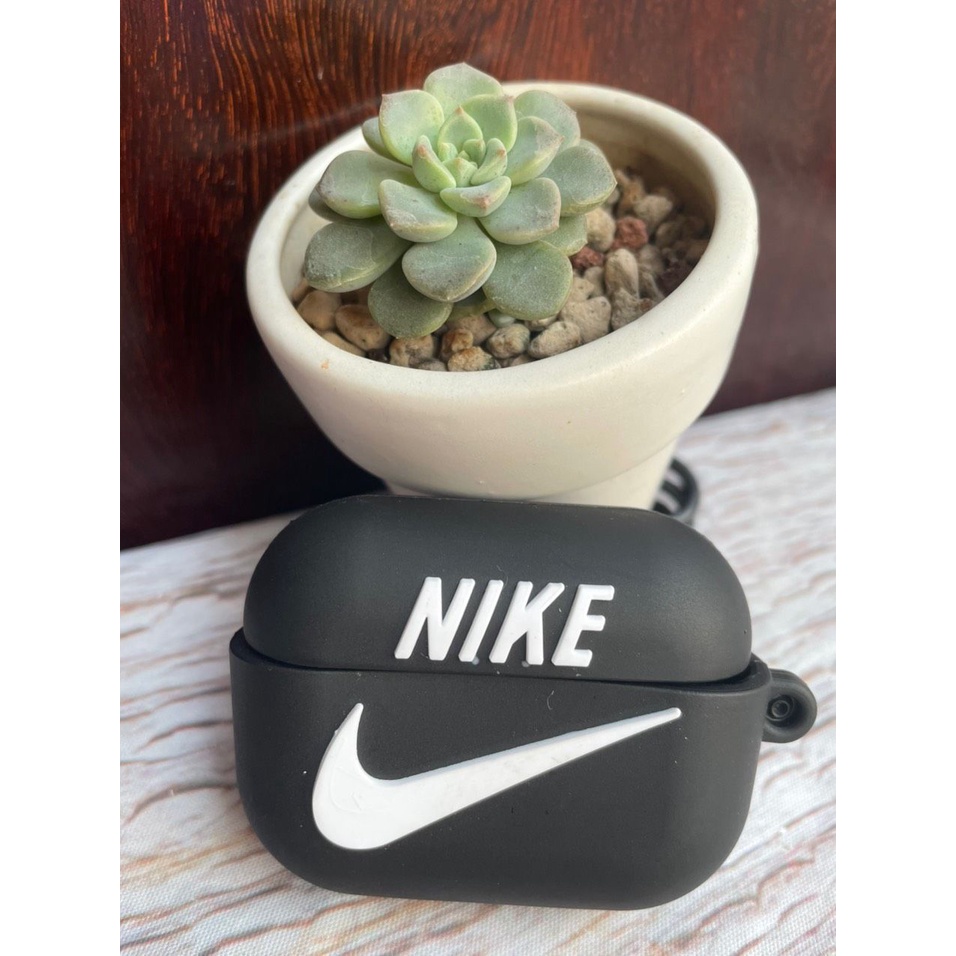 Vỏ bảo vệ tai nghe Airpods pro chống va đập - kèm móc