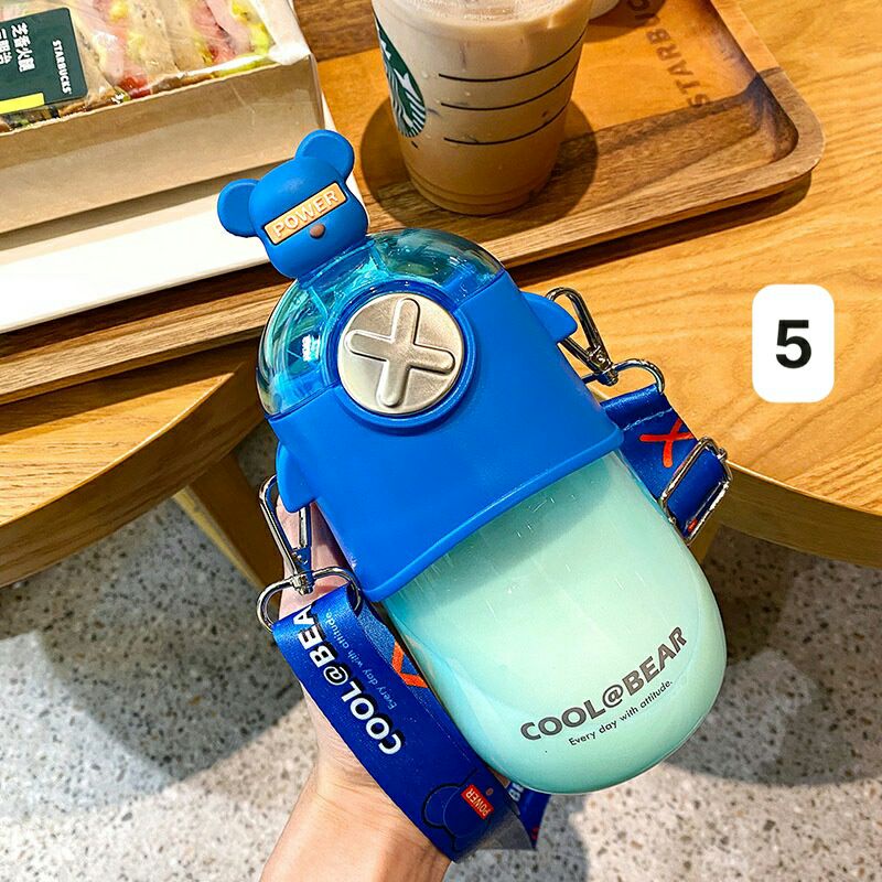 Bình nước gấu Bear kèm dây đeo 630ml