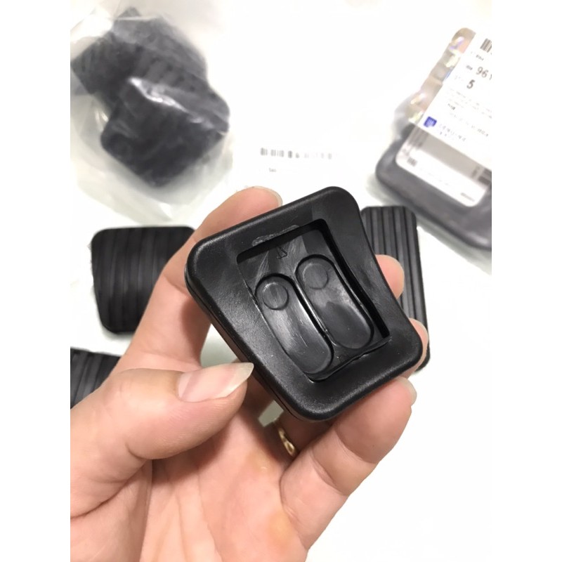 Cao su chân côn, phanh, ga  hàng xịn GM Nubira, Lanos, Gentra, Aveo...