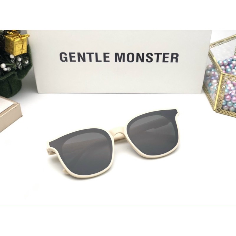 [Mã FARSSTGRE giảm 5K đơn bất kỳ] Kính Thời Trang Mát Nam Nữ GM B198 | BigBuy360 - bigbuy360.vn