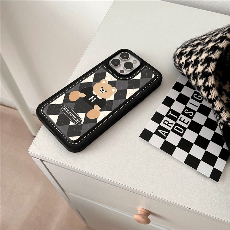 Ốp lưng iphone cạnh vuông chất da Gấu Greedycat 13/13Pro/13PromaxX/Xs/Xsm/7plus/8plus/11/12/11ProMax - Ina Case