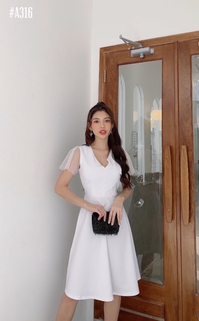 Đầm xoè trắng cổ V tay lưới ❤️FREESHIP ❤️Nhập MADEBY20 giảm 20k đơn trên 300k | BigBuy360 - bigbuy360.vn