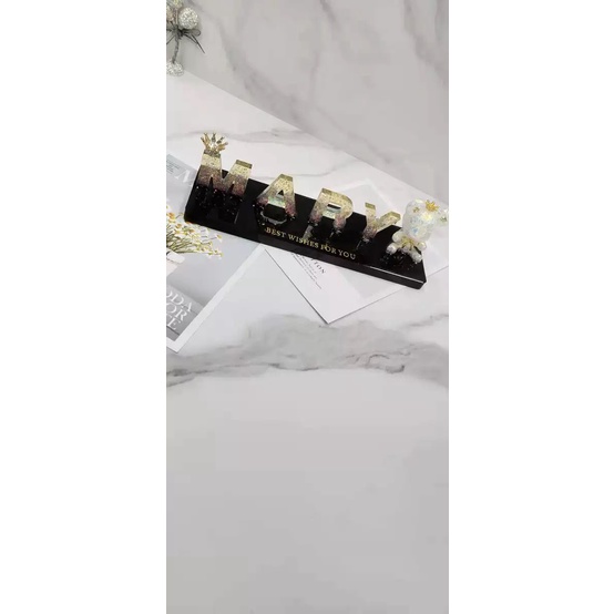 Trang Trí Taplo Ô Tô Chữ Theo Ý Nghĩa Cá Nhân Hình Gấu BearBrick Dễ Thương - Trang Trí Taplo Xe Hơi