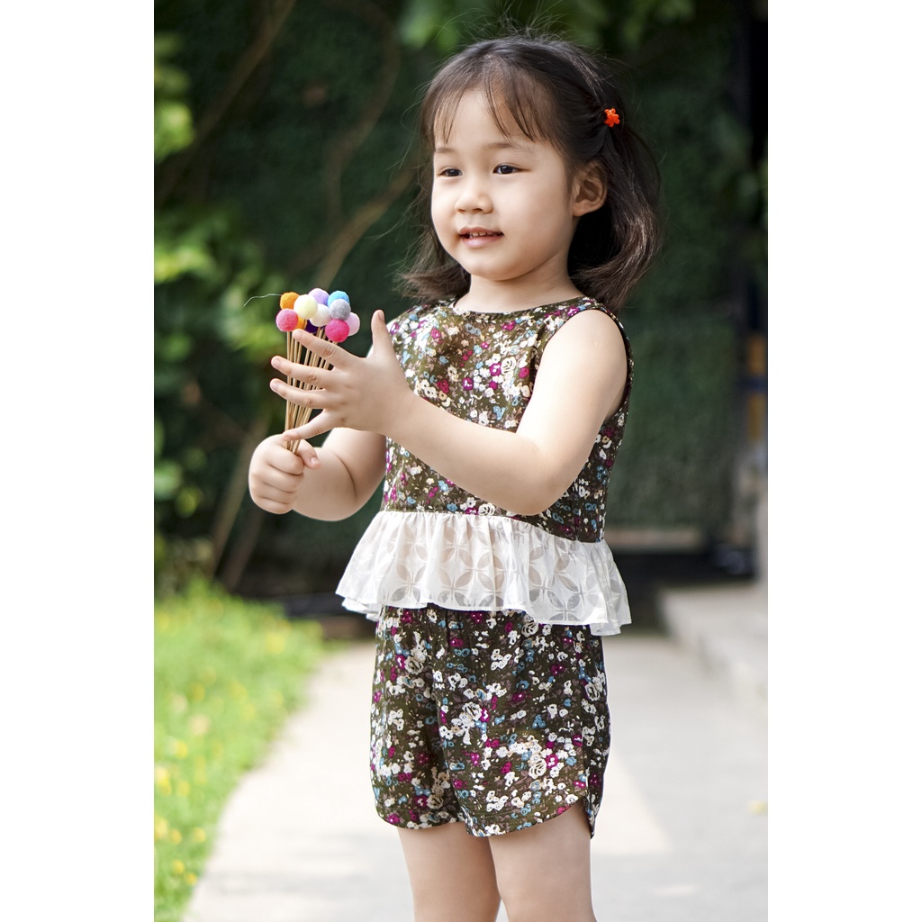 Set bộ bé gái áo croptop quần ngắn hoa nhí Thời trang trẻ em WINKIDS chuyên quần áo bé