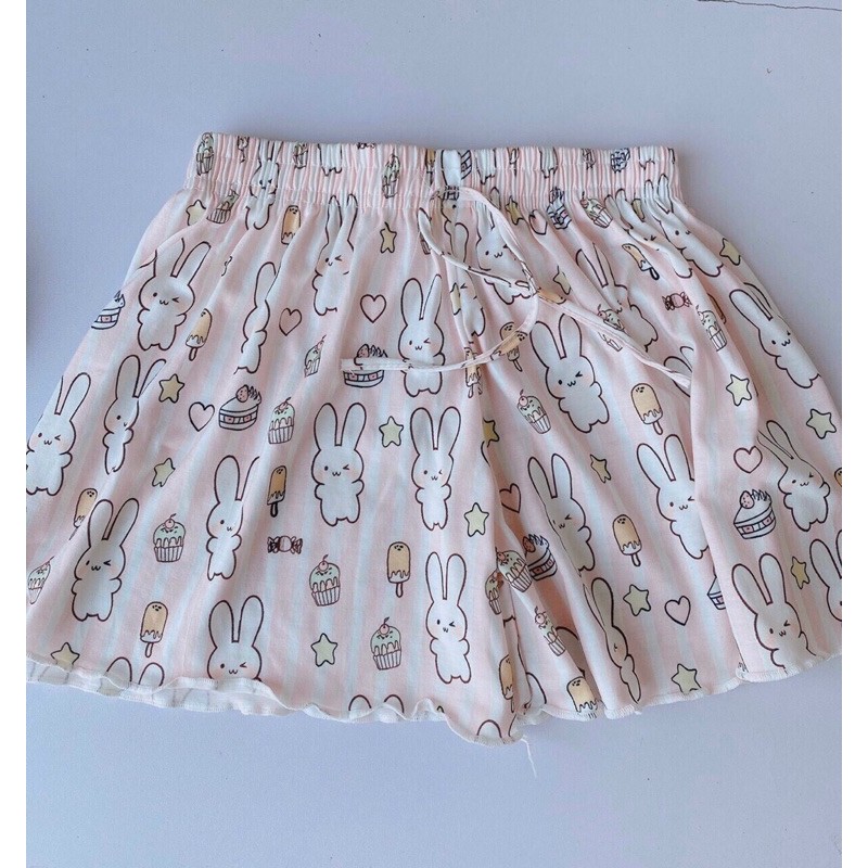 Quần đùi thun hoạ tiết xinh | BigBuy360 - bigbuy360.vn