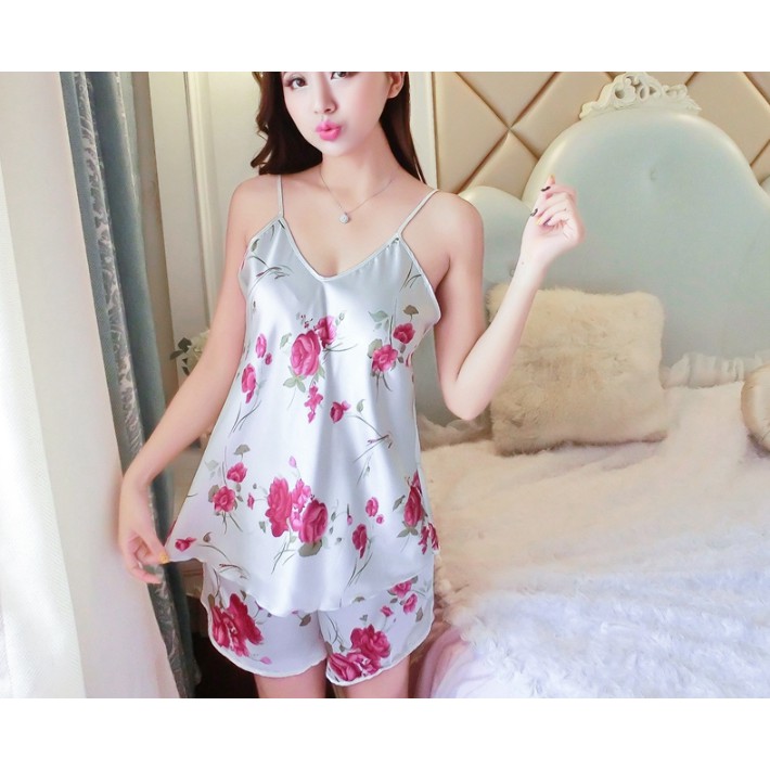 Bộ đò ngủ nữ trắng họa tiết hoa