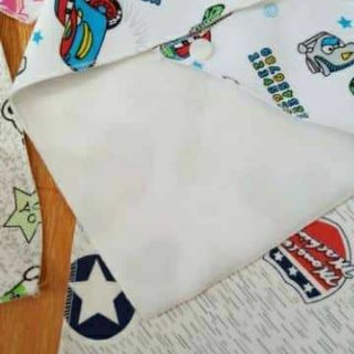 Yếm nỉ lông 2 cúc bấm