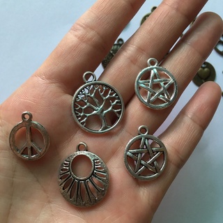 1 charm treo dạng tròn