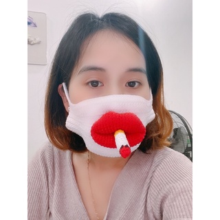 Khẩu trang môi hót trend