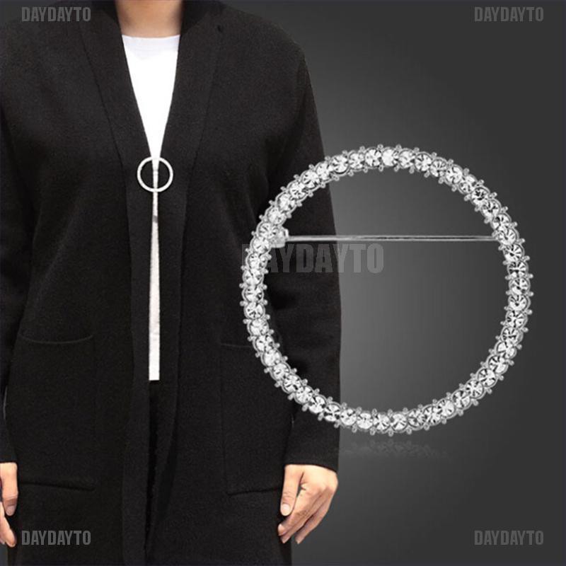 Giá Đỡ Cài Áo Đính Pha Lê Tròn Đơn Giản Cho Nữ