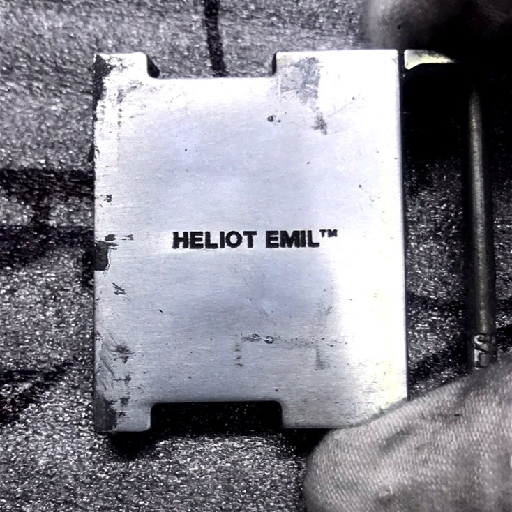 Túi đeo chéo Heliot Emil leather carabiner box bag ss20