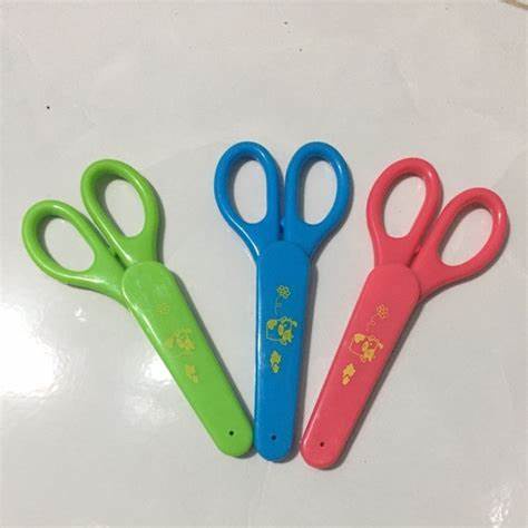 Kéo Cắt Giấy Thủ Công Mini Nhỏ Xinh Tiện Lợi Cho Học Sinh