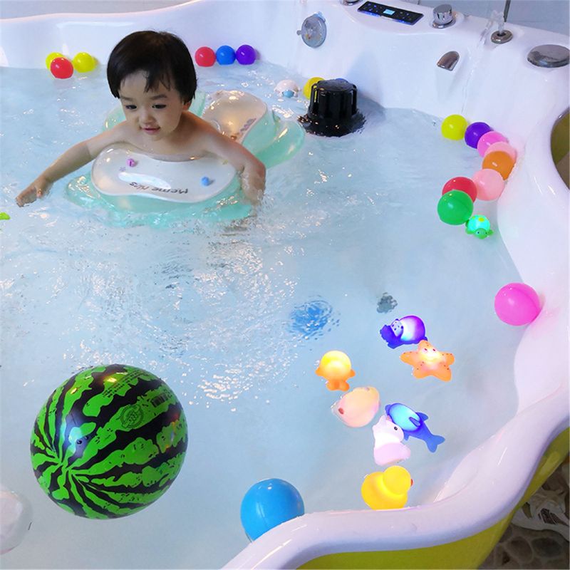 Đồ Chơi Cá Heo Nổi Trên Nước Có Đèn Led Tự Động Cho Trẻ Em