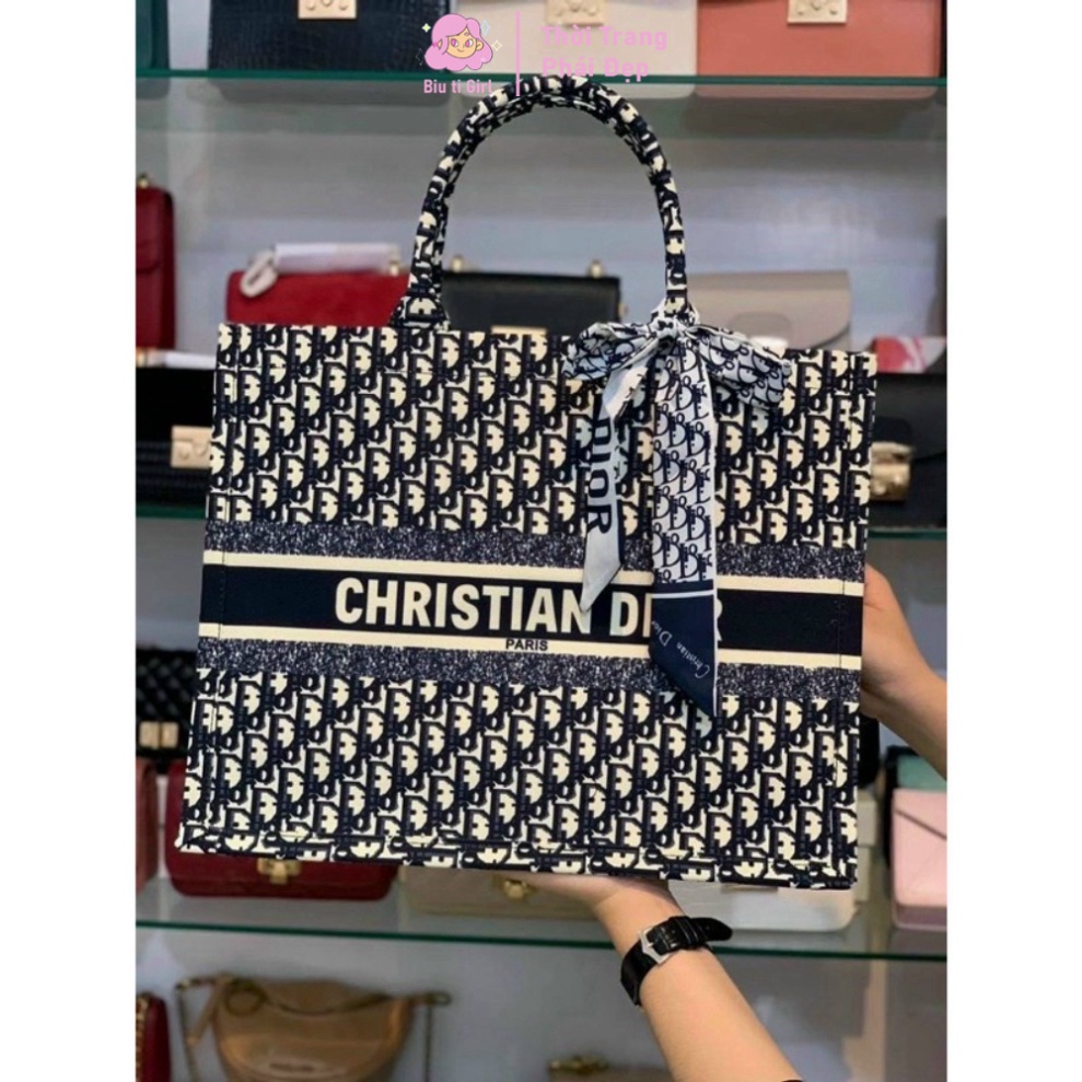 ✔️BÁN BUÔN - Túi hoạ tiết CHISTIAN DIOR sang trọng chất đẹp đựng cả thế giới