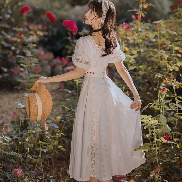 Đầm midi tay ngắn thêu hoạ tiết quả anh đào thanh lịch cho nữ