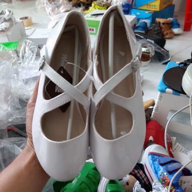 Combo giày của khách