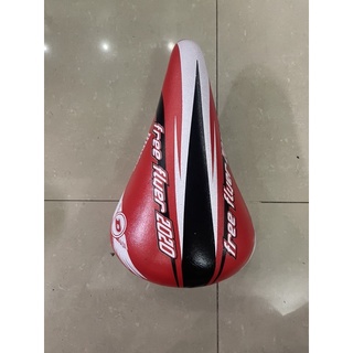 yên xe đạp các loại                                                     .