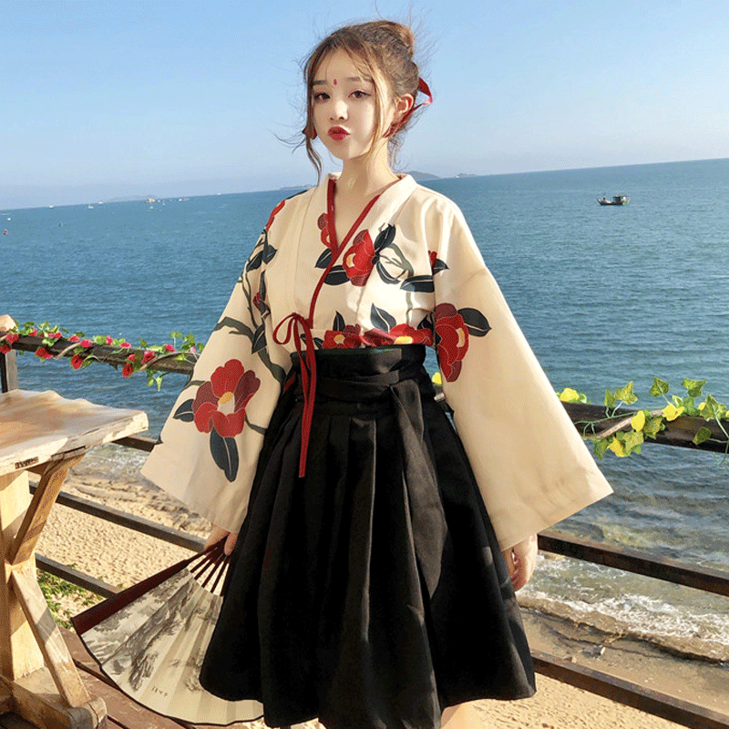 Áo khoác Kimono cách tân mềm mại phong cách Nhật bản