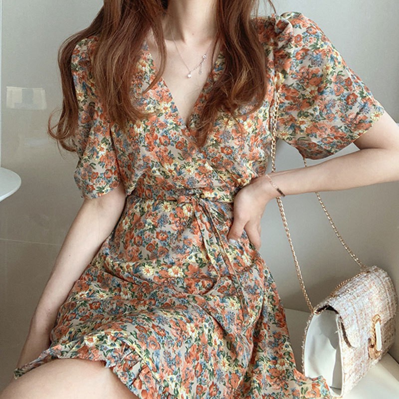 Thanh lý váy hoa nhí cổ tim, dây thắt eo, dáng ngắn đuôi cá nhỏ