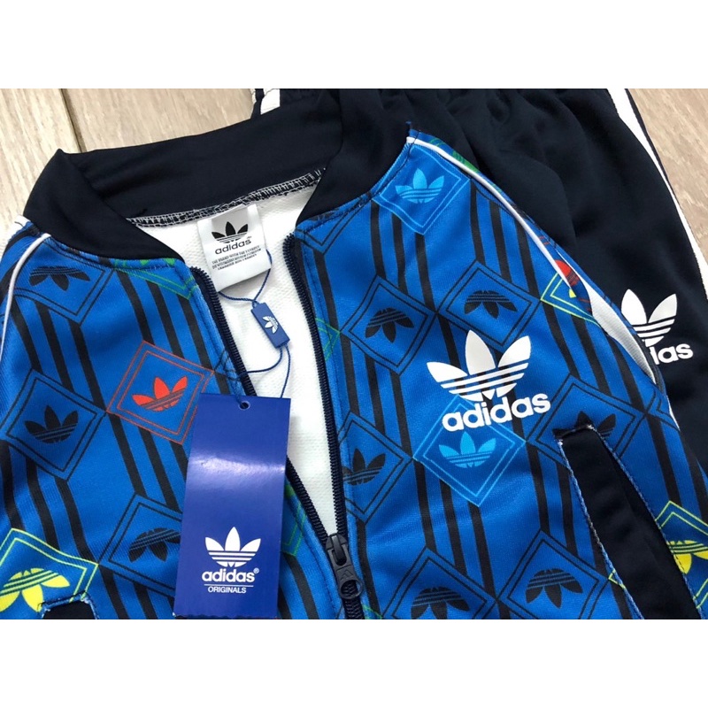 Bộ khoác nỉ xanh dương có hoạ tiết Adidas cao cấp 13-35kg