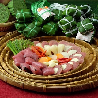 Nem chua Cô Hoàn loại hộp 10 chiếc nem